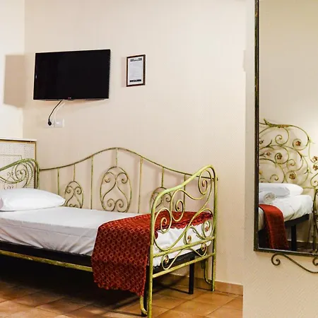מלון Hotel City בארי